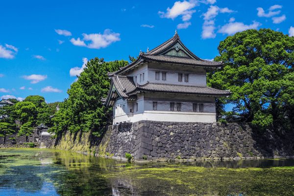 El Castillo Edo: El Corazón del Japón Feudal